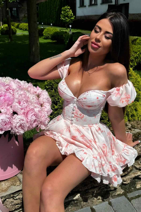 Rochie scurtă cu model floral, cu efect de corset și mâneci voluminoase ZOLMIRAIVET.RO - Reduceri de până la -80%