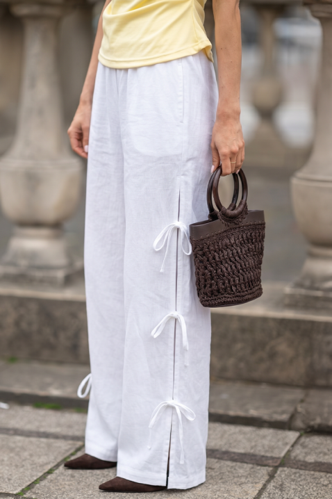 Pantaloni de vară pentru femei cu legături atractive LEORA WHITE, Culoare: alb, IVET.RO - Reduceri de până la -80%