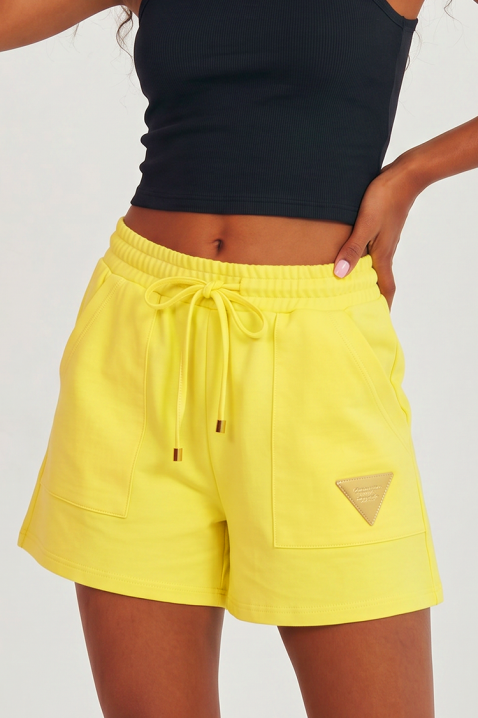 Pantaloni scurți pentru femei cu detalii aurii CASILDA YELLOW, Culoare: galben, IVET.RO - Reduceri de până la -80%