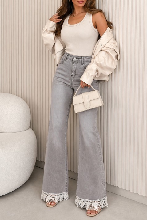 Blugi de damă eleganți cu un detaliu elegant din dantelă KAREINA GREY, Culoare: gri, IVET.RO - Reduceri de până la -80%