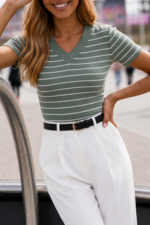Tricou pentru femei ripsat în dungi cu decolteu V MEILINA KHAKI, Culoare: khaki, IVET.RO - Reduceri de până la -80%