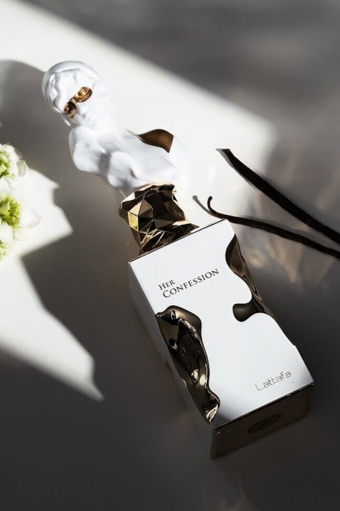 Parfum oriental Lattafa Her Confession EDP 100 mlIVET.RO - Reduceri de până la -80%