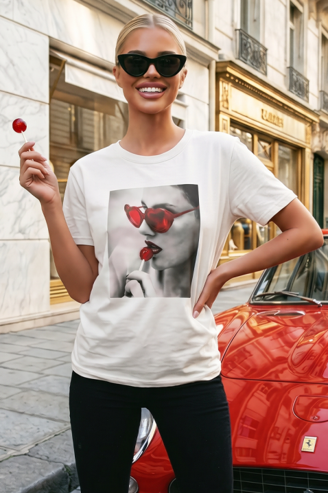 Tricou pentru femei cu un imprimeu drăguț și decolteu rotund BELISITA WHITE, Culoare: alb, IVET.RO - Reduceri de până la -80%