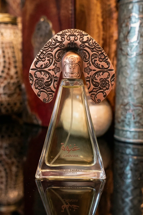 Parfum arabesc Lattafa Niche Emarati Perfumes Ghinwa EDP 100 mlIVET.RO - Reduceri de până la -80%