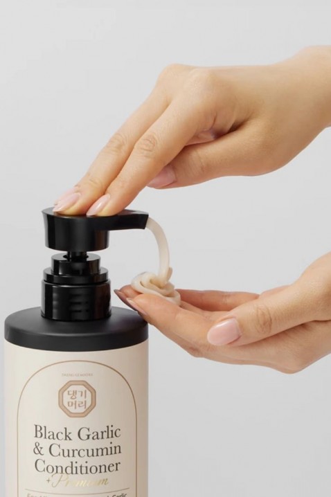 Daeng Gi Meo Ri Black Garlic & Curcumin Treatment 500 млIVET.RO - Reduceri de până la -80%