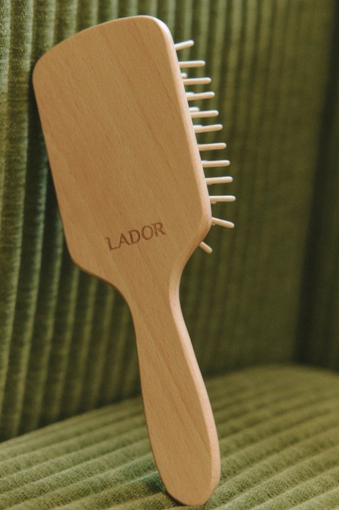 Lador Detangling Paddle Hair Brush Wood 19 cm * 4,3 cm * 6,8 cmIVET.RO - Reduceri de până la -80%