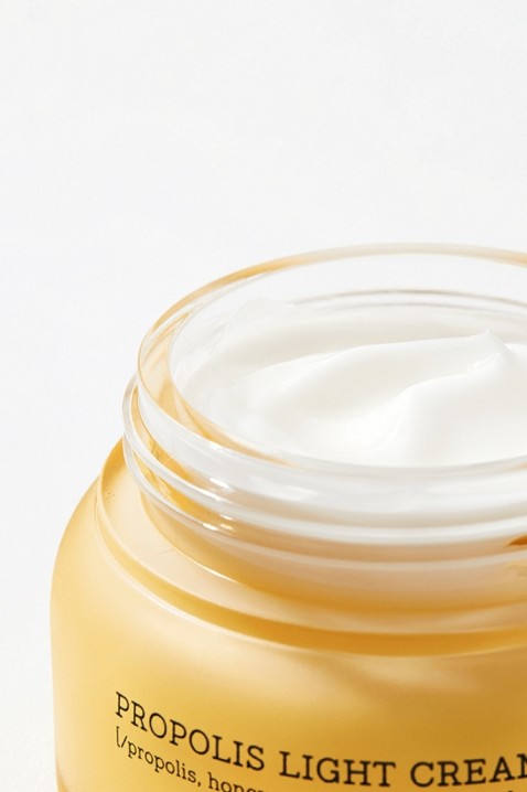 COSRX Full Fit Propolis Light Cream 65 mlIVET.RO - Reduceri de până la -80%