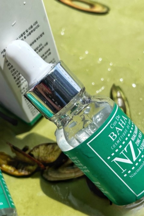 COS DE BAHA Niacinamide 20% Zinc 4% Serum (NZ) 30 mlIVET.RO - Reduceri de până la -80%