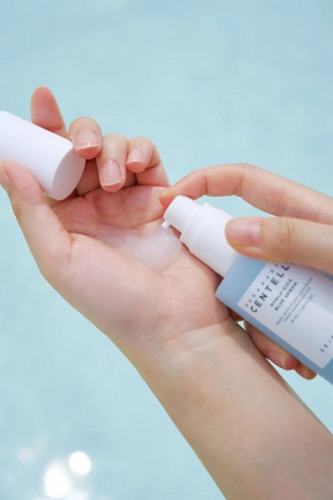 SKIN1004 Madagascar Centella Hyalu-Cica Blue Serum 30 mlIVET.RO - Reduceri de până la -80%