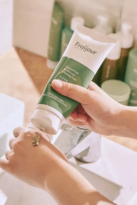 Fraijour Original Herb Wormwood Cleansing Foam 150 mlIVET.RO - Reduceri de până la -80%