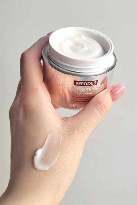 MEDI-PEEL Peptide 9 Volume and Tension Tox Cream PRO 50 mlIVET.RO - Reduceri de până la -80%