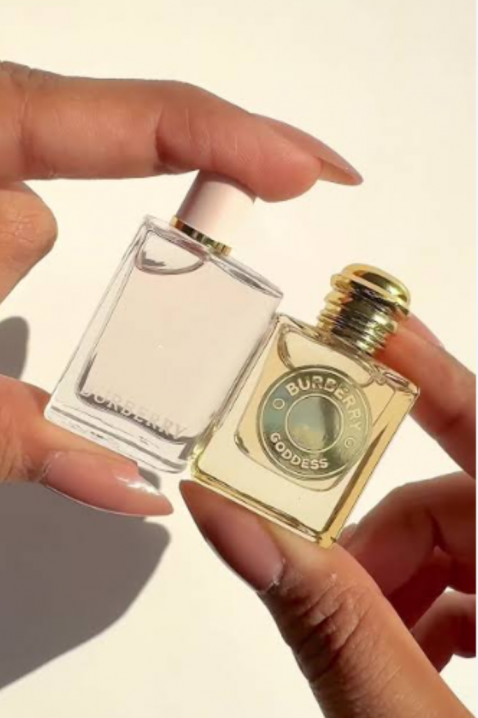 Set pentru femei Burberry Mini: Goddess Edp 2x 5ml + Burberry Her Edp 2x 5mlIVET.RO - Reduceri de până la -80%