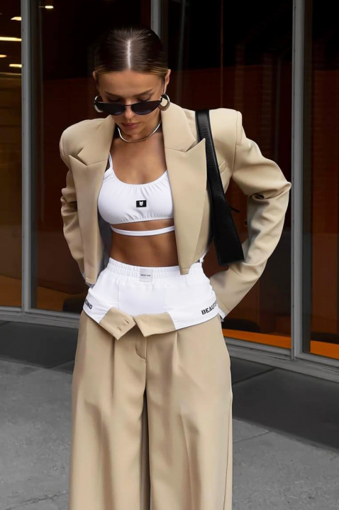 Set damă sport-elegant, de designer, din 4 piese BARLIENA, Culoare: bej, IVET.RO - Reduceri de până la -80%