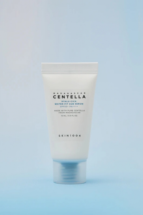 SKIN1004 Sunscreen serum Madagascar Centella Hyalu-Cica Water-Fit Sun Serum, 15 mlIVET.RO - Reduceri de până la -80%