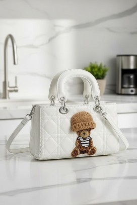 geantă de damă cu un element decorativ în formă de ursuleț FANTASIA WHITE